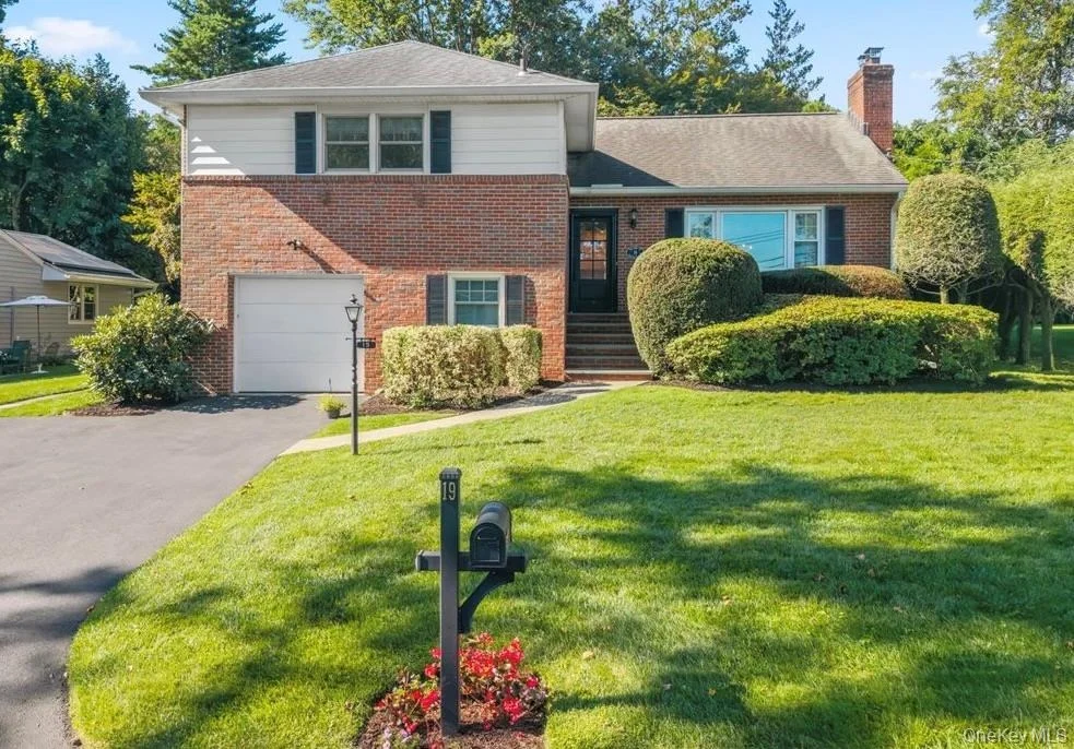 Unit for sale at 19 Dartmouth Terrace, Greenburgh, NY 10607