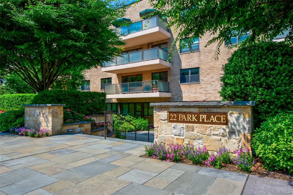 Unit for sale at 22 Park Place, North Hempstead, NY 11021