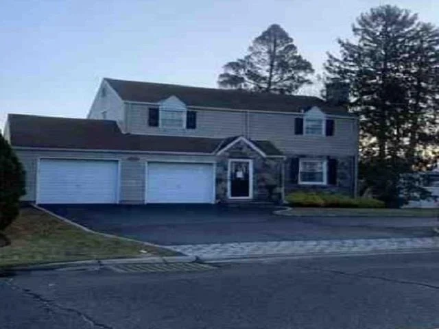 Unit for sale at 666 S Wellwood Avenue, Babylon, NY 11757