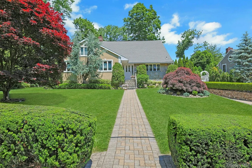 Unit for sale at 21 Soundview Drive, Eastchester, NY 10709