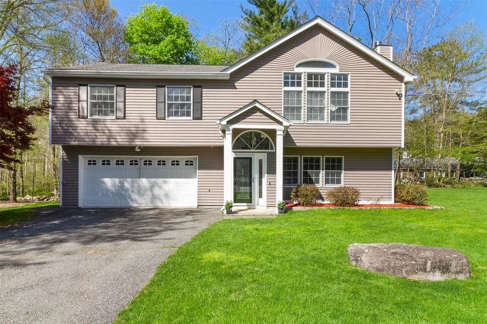 Unit for sale at 4 S Walker Drive, Yorktown, NY 10598