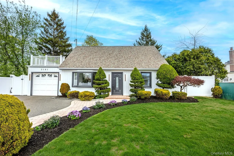Unit for sale at 2181 Hortense Avenue, Hempstead, NY 11783