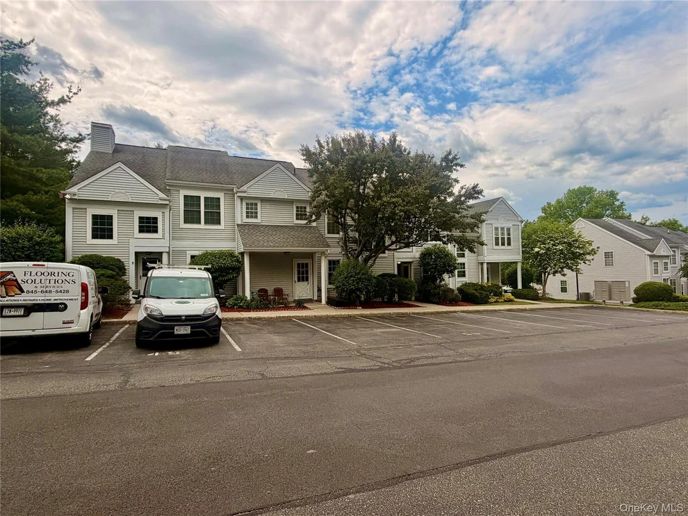 Unit for sale at 5 Kendal Lane, Wallkill, NY 10940