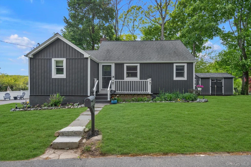 Unit for sale at 7 Pierson Place, Huntington, NY 11746