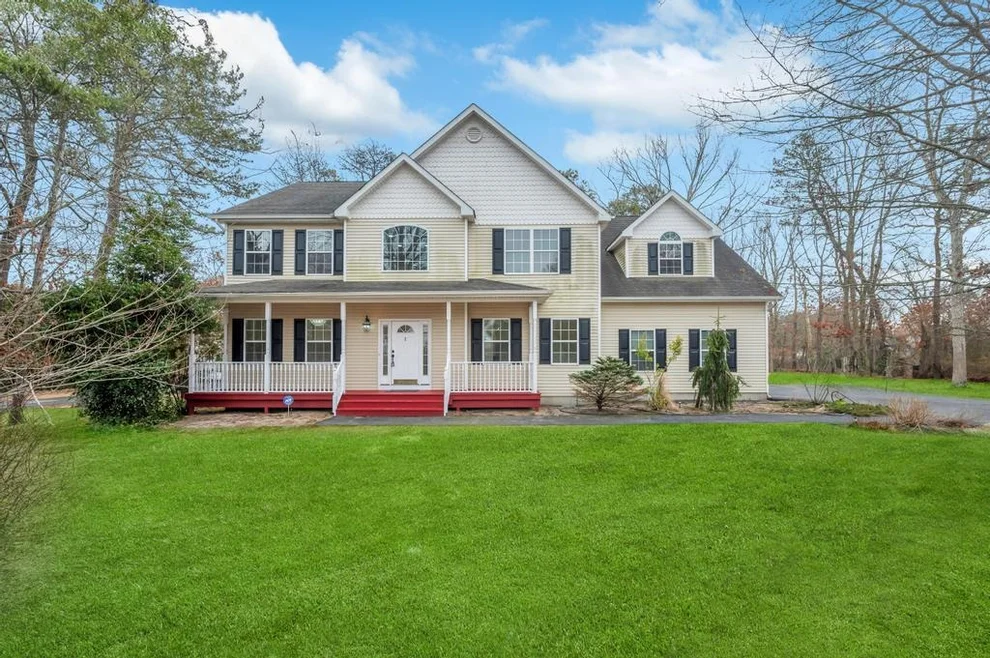 Unit for sale at 2 Sabrina Drive, Brookhaven, NY 11941