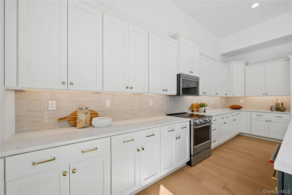 Unit for sale at 2055 Summit Loop, Carmel, NY 10512