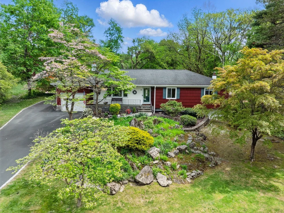 Unit for sale at 35 Laurel Hill Road, Cortlandt, NY 10520