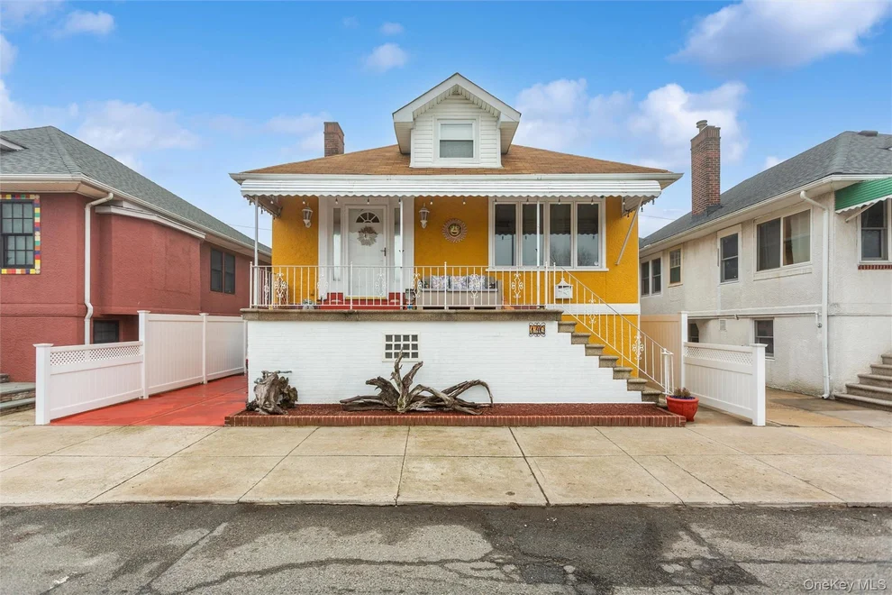 Unit for sale at 140 Roosevelt Boulevard, Long Beach, NY 11561
