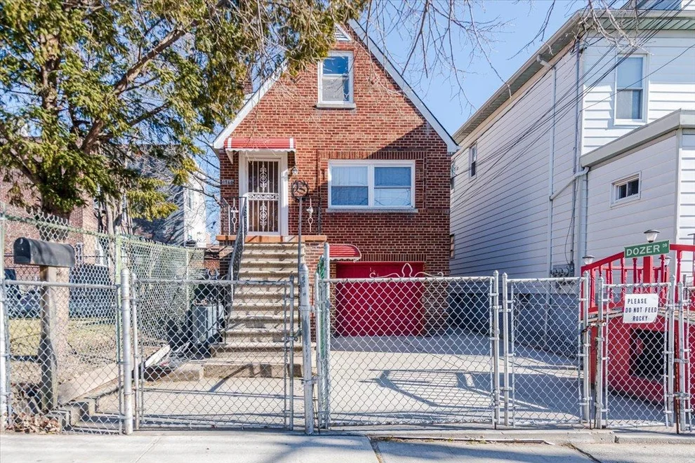 Unit for sale at 1960 Paulding Avenue, New York, NY 10462