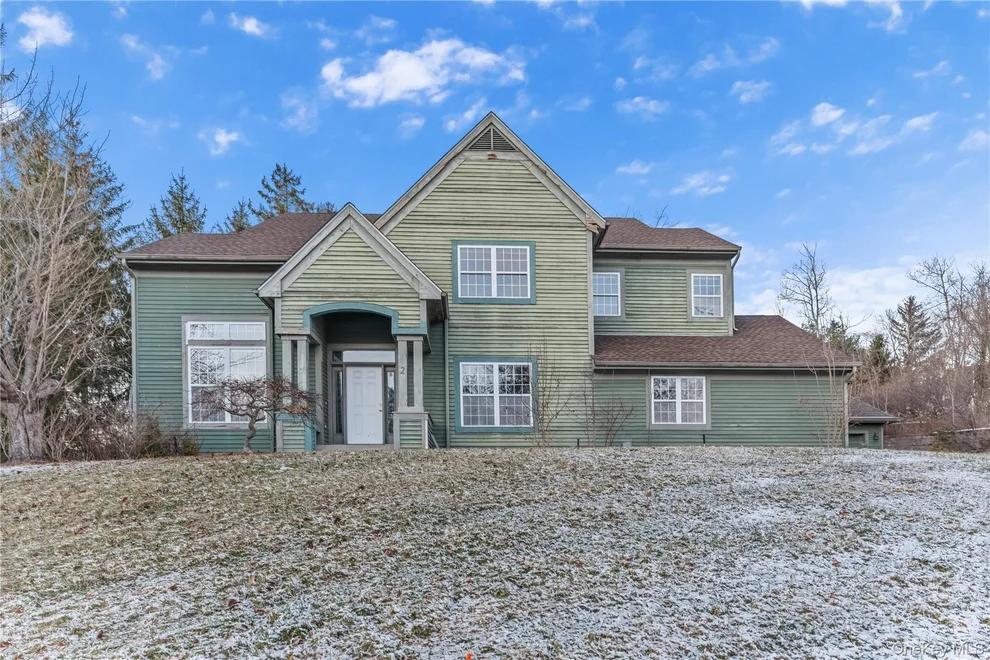 Unit for sale at 2 Bridle Way, Pawling, NY 12564