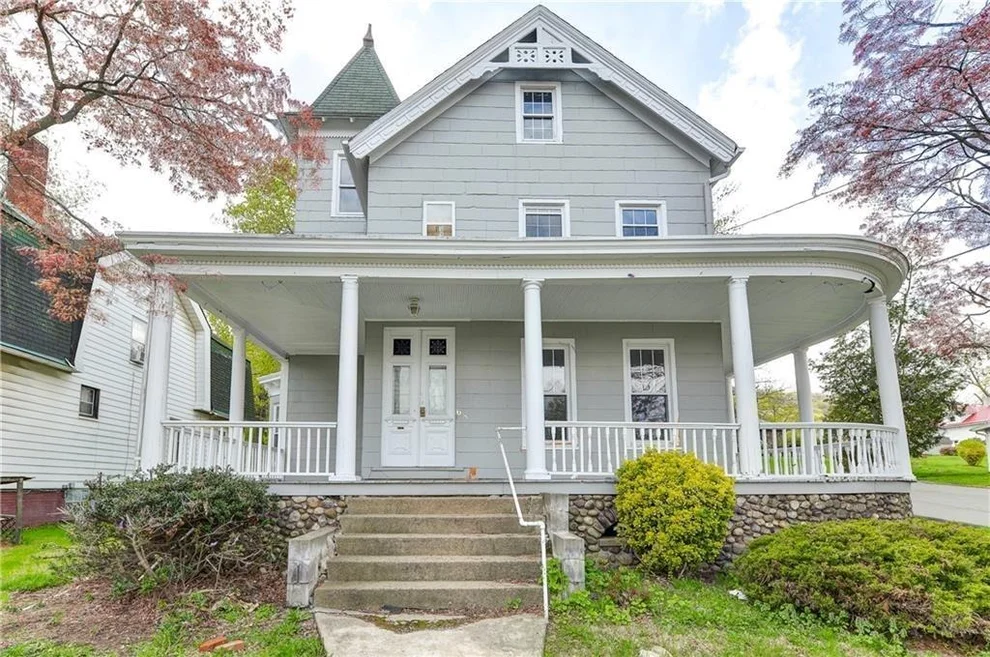 Unit for sale at 68 Hudson Avenue, Haverstraw, NY 10927