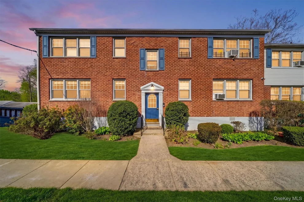 Unit for sale at 121 Columbus Avenue, Harrison, NY 10604