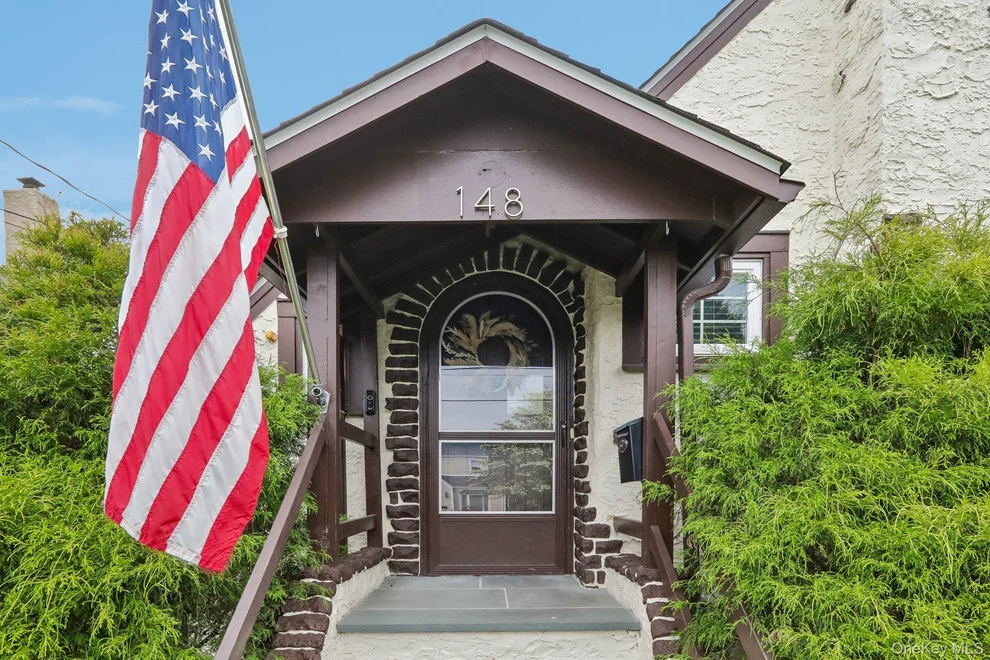 Unit for sale at 148 Chelsea Street, Mount Pleasant, NY 10532