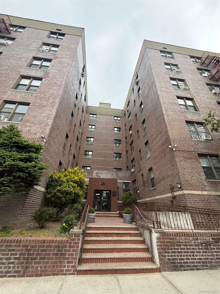 Unit for sale at 14737 Roosevelt Avenue, New York, NY 11354
