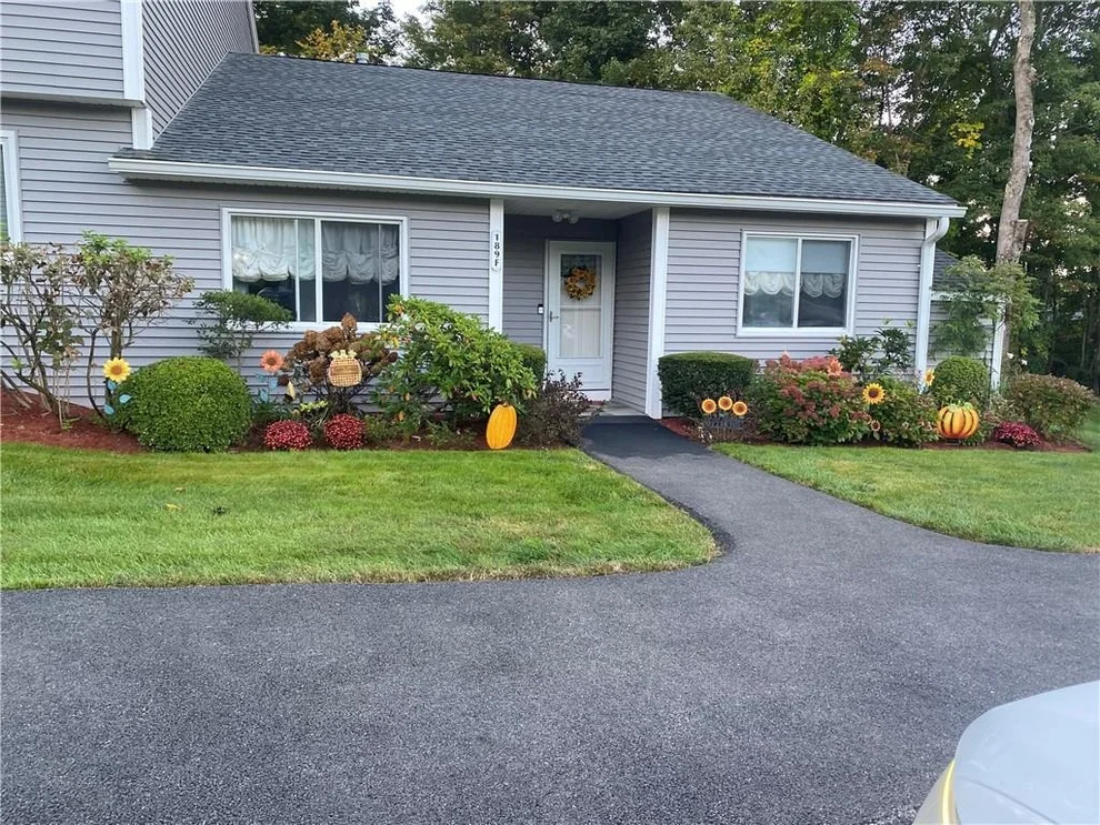 Unit for sale at 189 Long Hill Drive, Yorktown, NY 10598