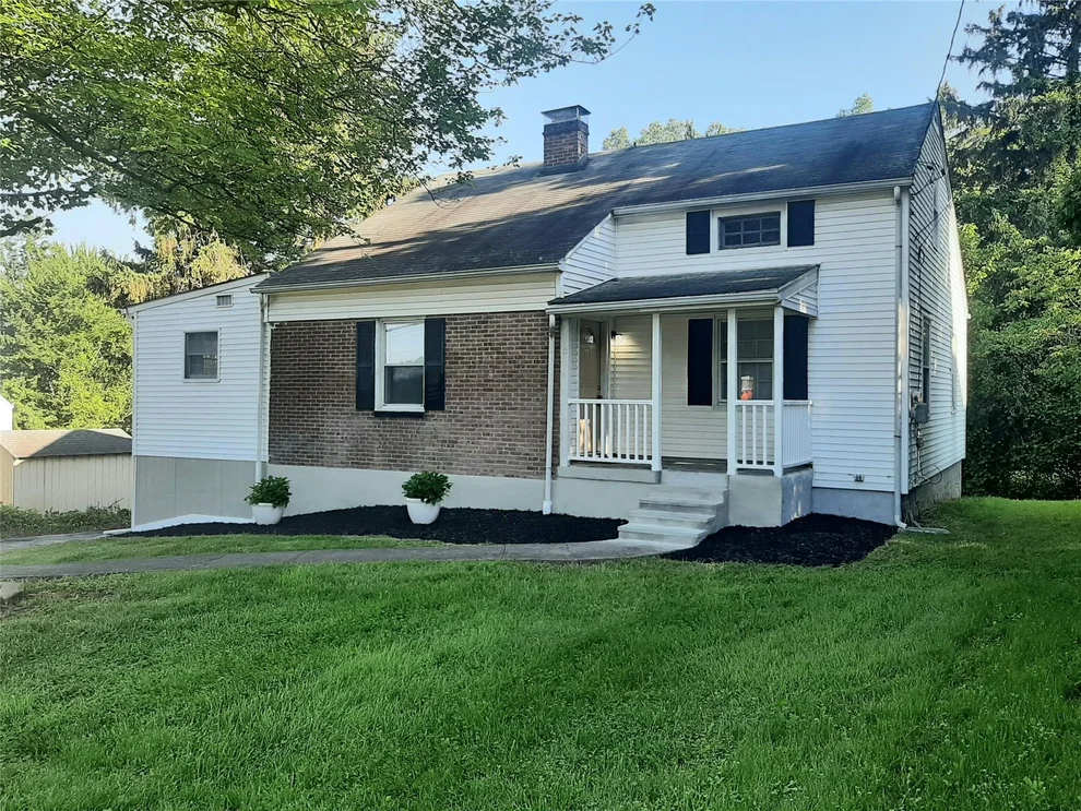 Unit for sale at 15 Spackenkill Road, Poughkeepsie (Town), NY 12603