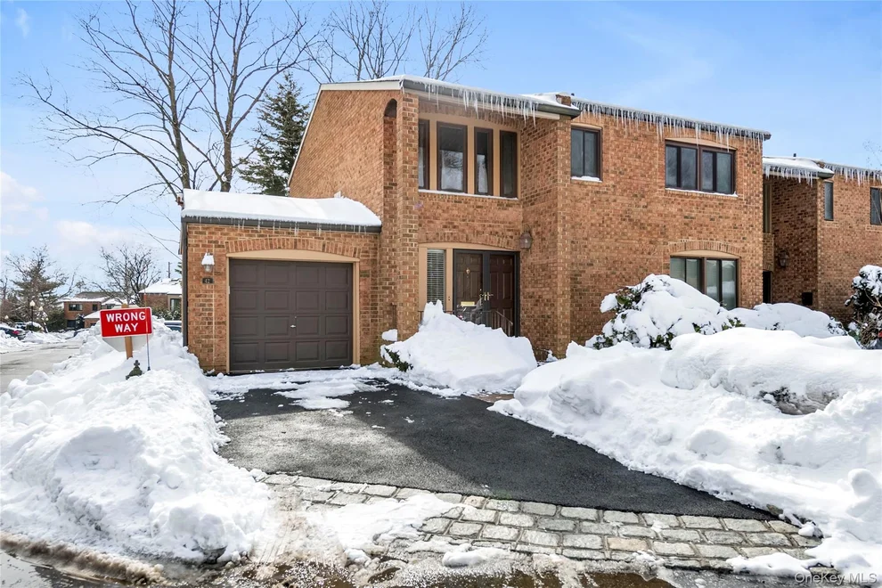 Unit for sale at 42 Windsor Gate Drive, North Hempstead, NY 11040