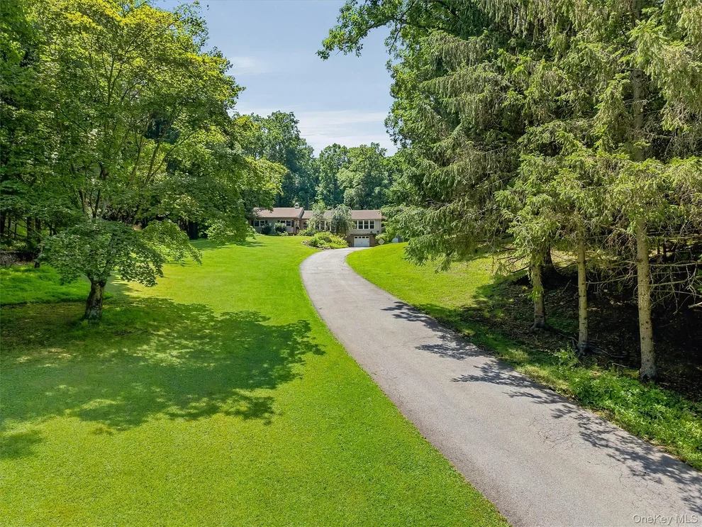 Unit for sale at 127-129-131 Hill Road, Hamptonburgh, NY 10924