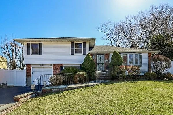 Unit for sale at 23 Hill Drive, Oyster Bay, NY 11771