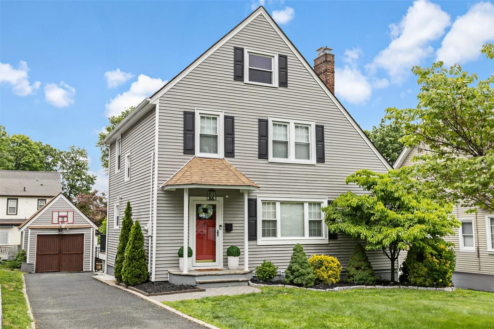 Unit for sale at 10 McBride Avenue, White Plains, NY 10603