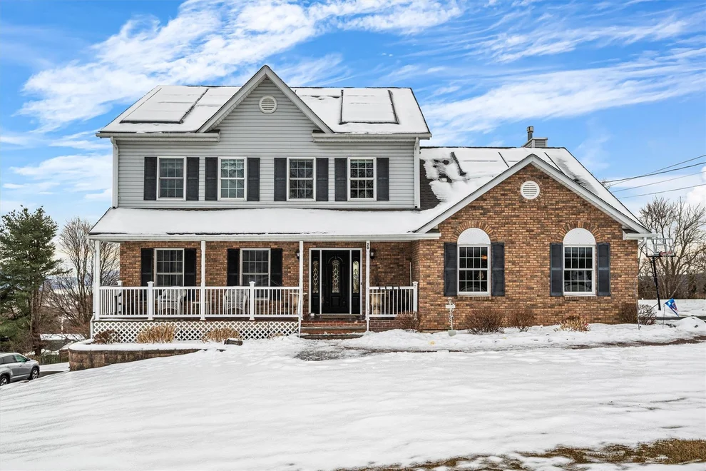 Unit for sale at 20 Bannerman View Drive, Newburgh (Town), NY 12550