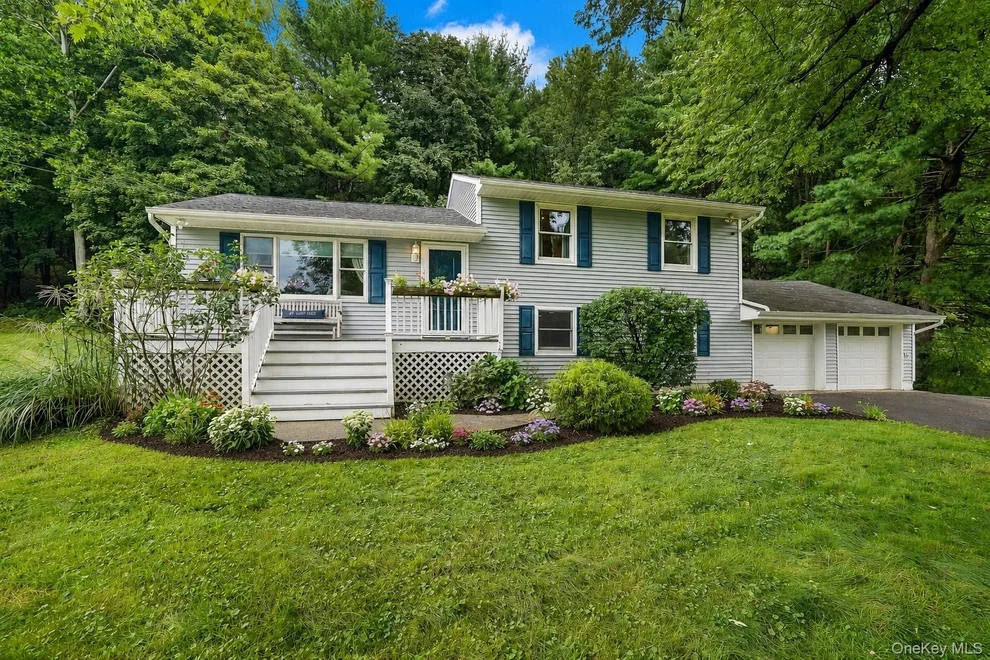Unit for sale at 23 Westview Drive, LaGrange, NY 12603
