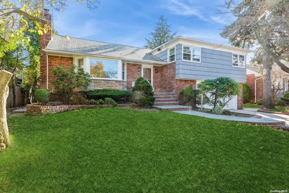 Unit for sale at 1550 Andrews Lane, Hempstead, NY 11554