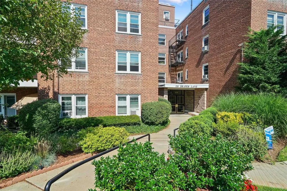 Unit for sale at 110 Draper Lane, Greenburgh, NY 10522