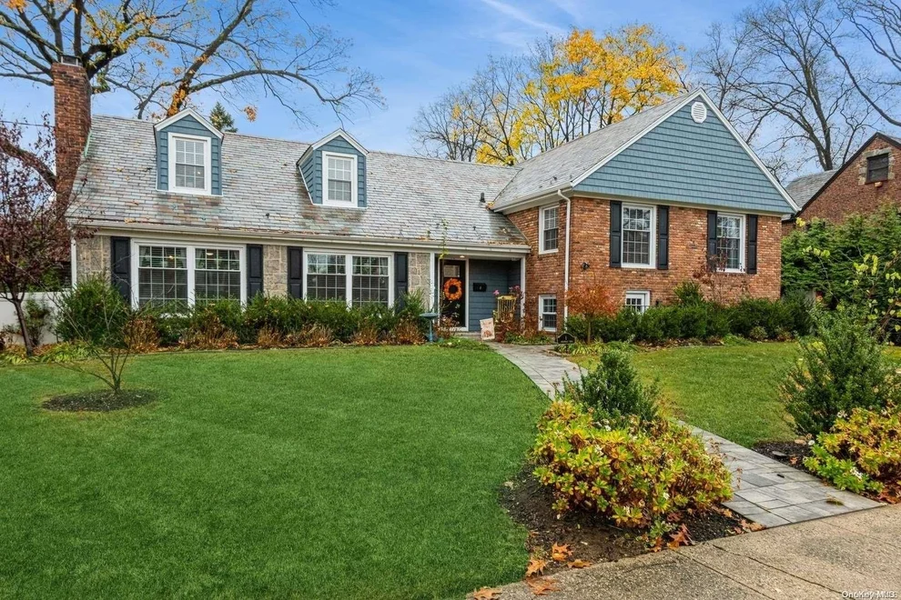 Unit for sale at 1 Arrandale Road, Hempstead, NY 11570
