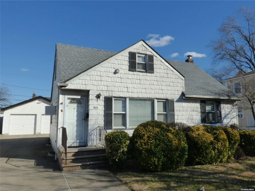 Unit for sale at 865 Franklin Ave Avenue, Hempstead, NY 11580