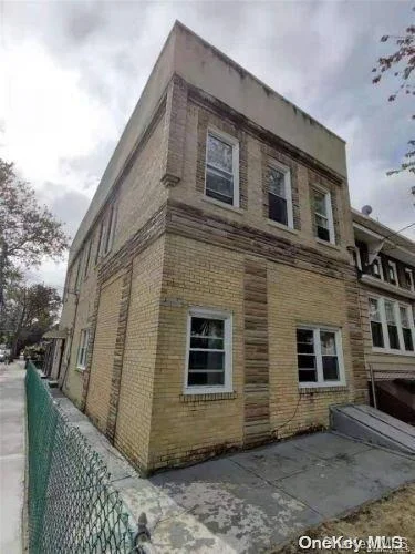 Unit for sale at 84-22 91st Avenue, New York, NY 11421