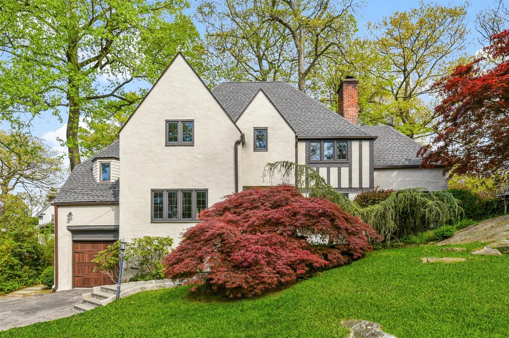 Unit for sale at 46 Walbrooke Road, Greenburgh, NY 10583