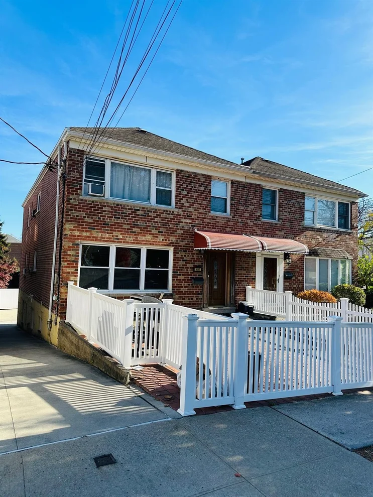 Unit for sale at 1454 Stadium ave, New York, NY 10465