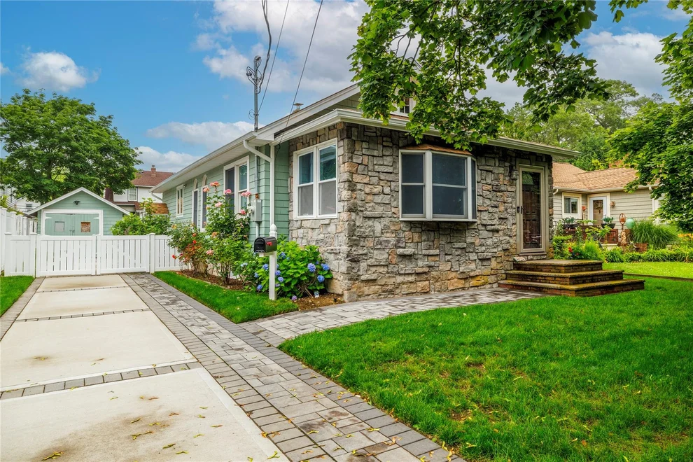 Unit for sale at 424 Albermarle Avenue, Hempstead, NY 11710