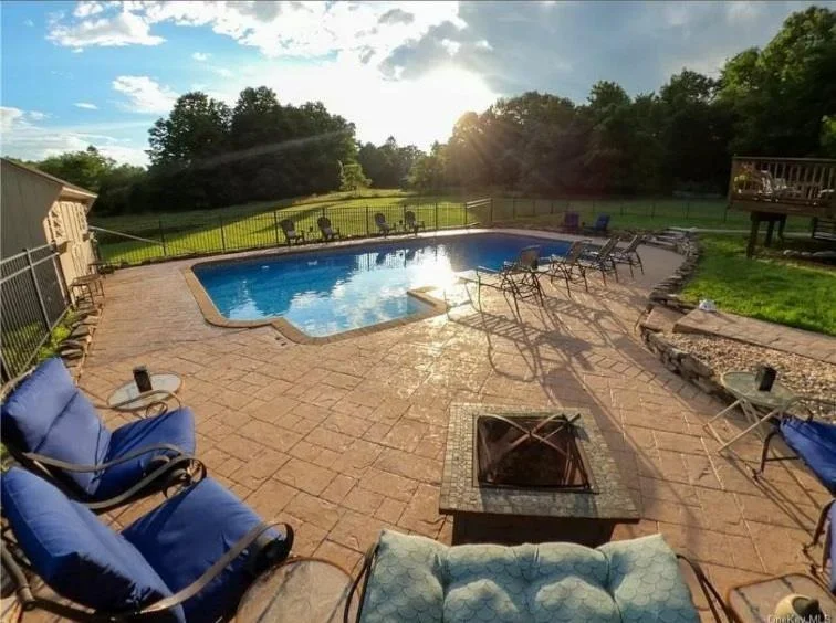 Unit for sale at 10 Hoffman Court, Hamptonburgh, NY 10916