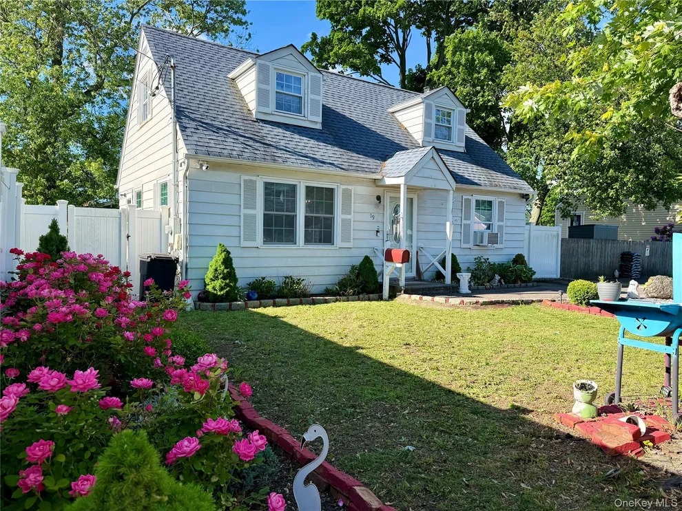 Unit for sale at 19 3rd Street, Babylon, NY 11757