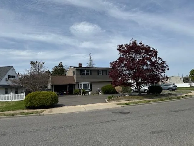 Unit for sale at 82 Scooter Lane, Oyster Bay, NY 11801