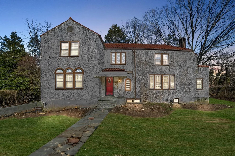 Unit for sale at 47 Brookfield Road, Mount Vernon, NY 10552