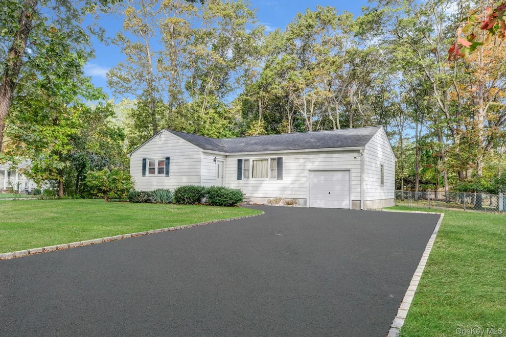 Unit for sale at 175 Pleasant Street, Islip, NY 11779