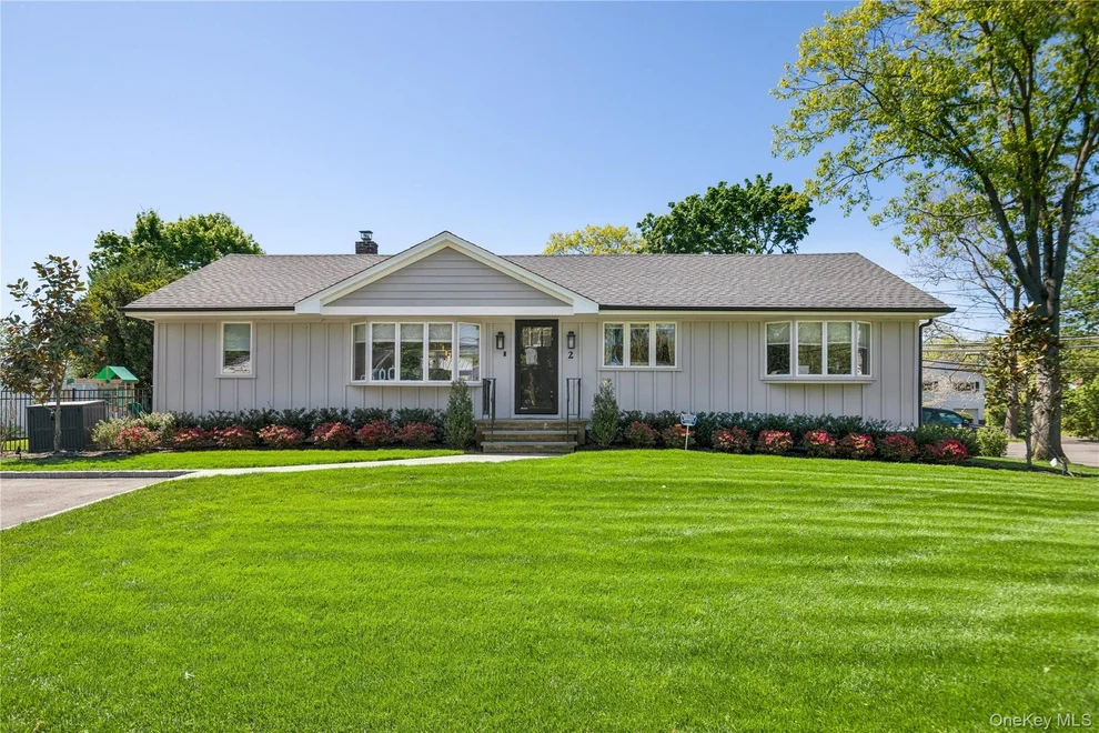 Unit for sale at 2 Sunderland Street, Huntington, NY 11747