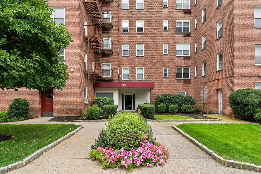 Unit for sale at 609 Palmer Road, Yonkers, NY 10701