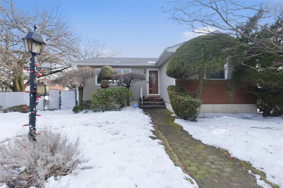 Unit for sale at 3 Archer Street, Hempstead, NY 11520