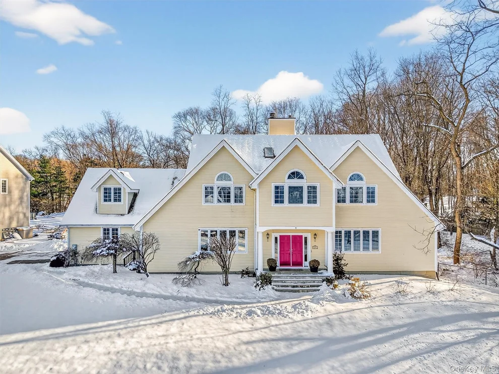 Unit for sale at 141 Sidney Court, Yorktown, NY 10598