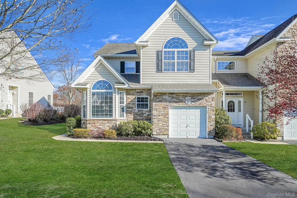Unit for sale at 96 Manitou Trail, Smithtown, NY 11754