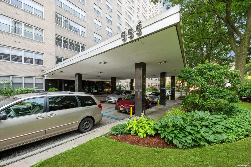 Unit for sale at 555 Kappock Street, New York, NY 10463