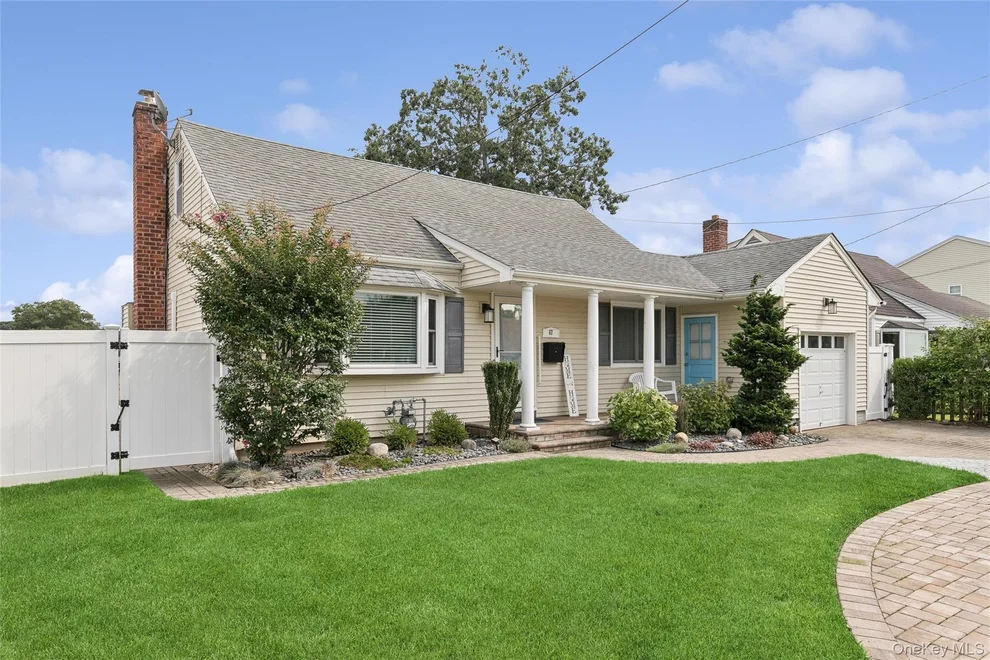 Unit for sale at 67 Deer Lake Drive, Babylon, NY 11703