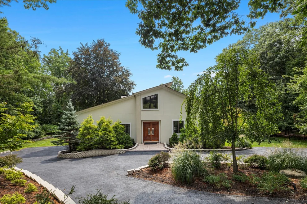 Unit for sale at 21 Hillside Court, Ramapo, NY 10901