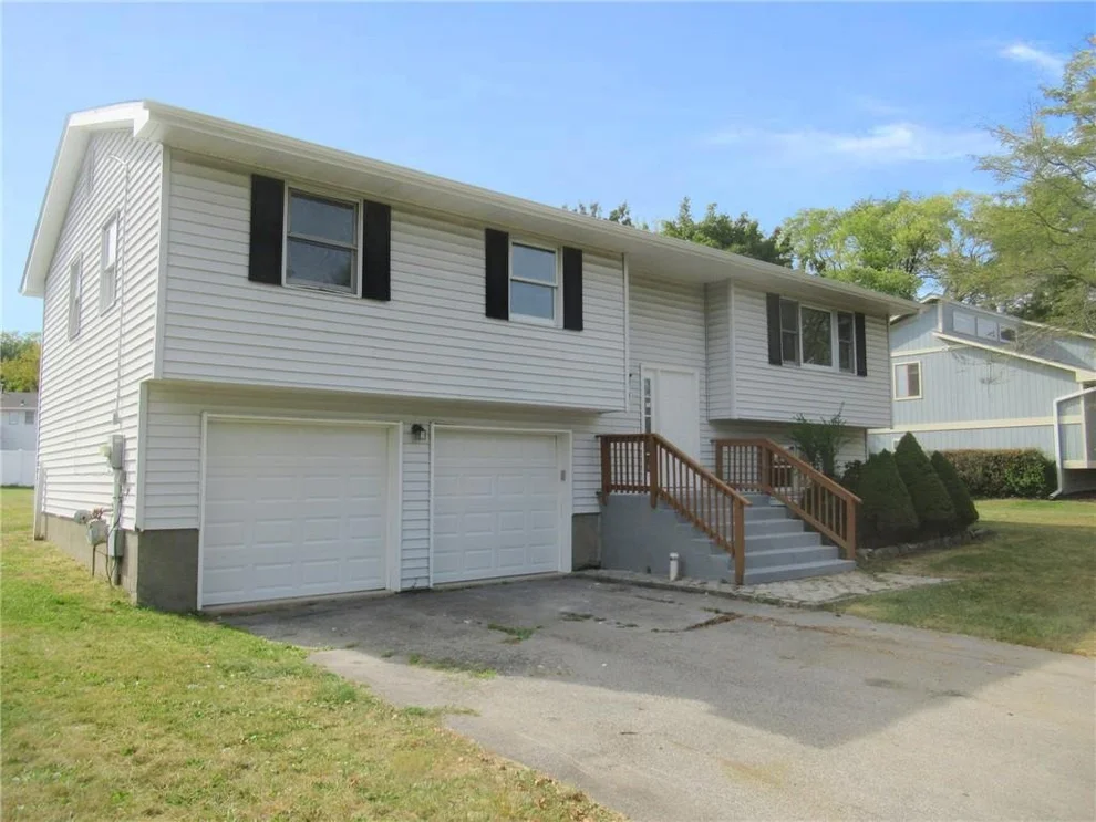Unit for sale at 51 Guernsey Drive, New Windsor, NY 12553