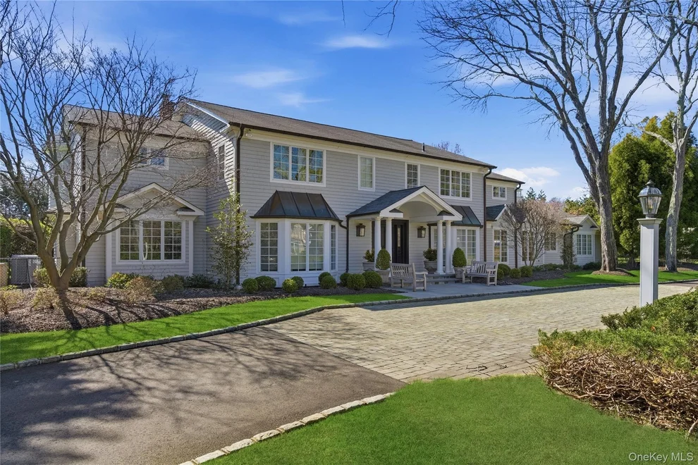 Unit for sale at 17 Quaker Ridge Drive, Oyster Bay, NY 11545