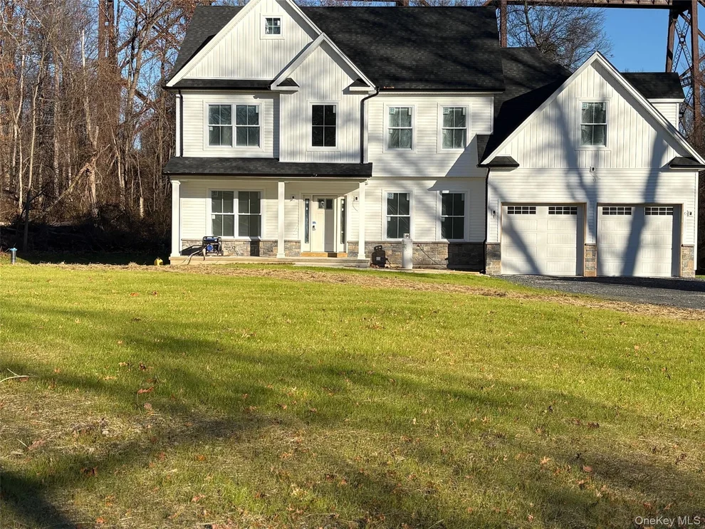 Unit for sale at 3 Rosewood Lane, Cornwall, NY 12577